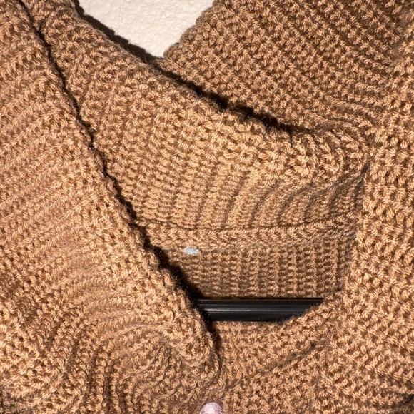 Sweater Vest - Picture 4 of 9